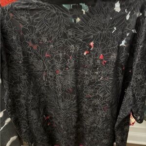 Chico's Black Graphic Boxy 3/4 Sleeve Blouse